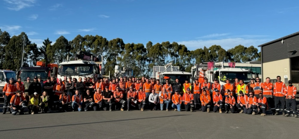 Full team assistance photo from MainPower